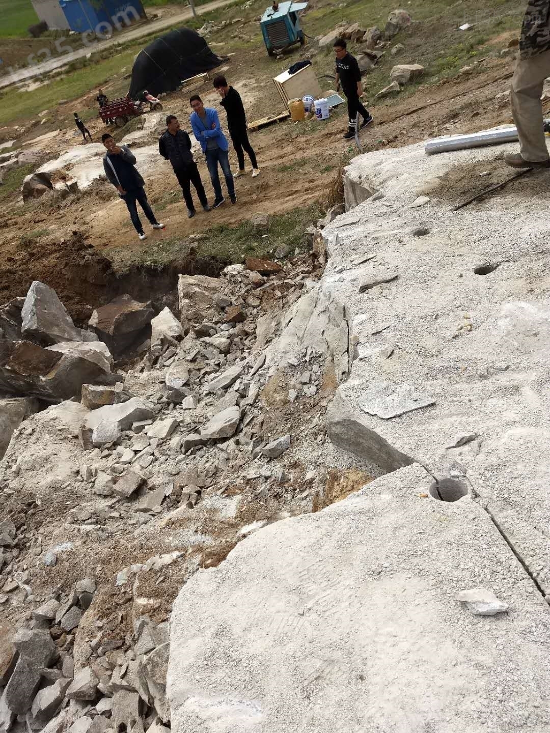 矿山岩石破碎撑石棒黔东批发零售厂家